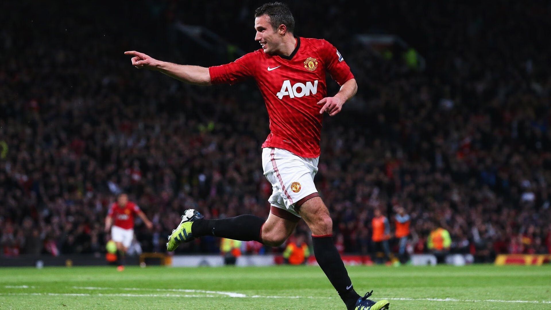 Ac米兰俱乐部官网-英超裁判采用语境预设标准提升临场语言一致性，2021赛季英超裁判